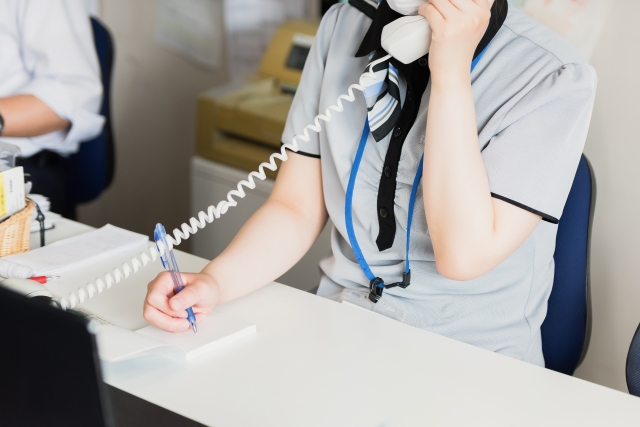カスタマーハラスメントから会社を守る。企業が今すぐ取り組むべき対策とはのサムネイル